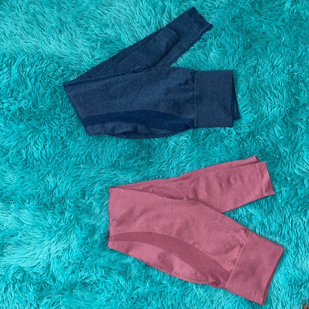 Pink & blue workout leggings!